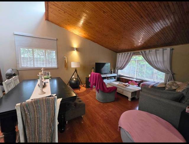 3 BEDROOM HOUSE FOR SALE IN BIRCHLEIGH